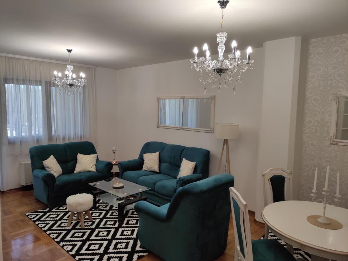 Apartment Dajak Centar Баня Лука Екстериор снимка