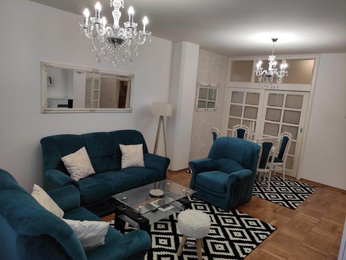 Apartment Dajak Centar Баня Лука Екстериор снимка