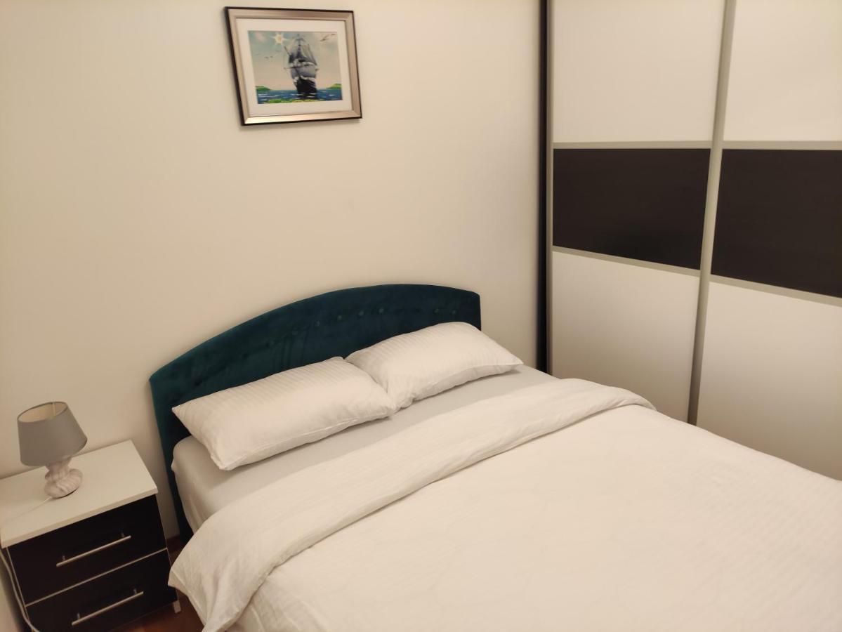 Apartment Dajak Centar Баня Лука Екстериор снимка
